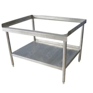 Base para Baño maria de 2m. Fabricada Con Estructura Tubular de Acero Inoxidable y Regatones Niveladores